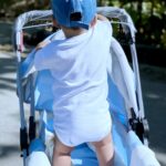 Poussette réversible (face parent / face monde) : à partir de quel âge la retourner ?